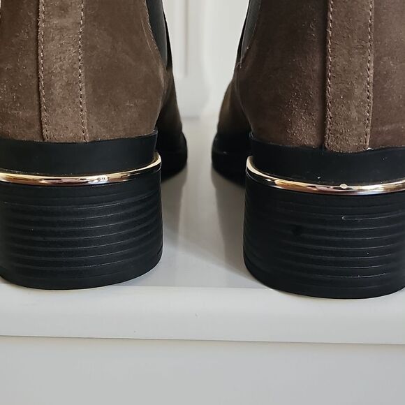 NWT Kenneth New York, Cole Lina 2.0 Chelsea Boot, Dark Taupe, Size 10 - Picture 5 of 8